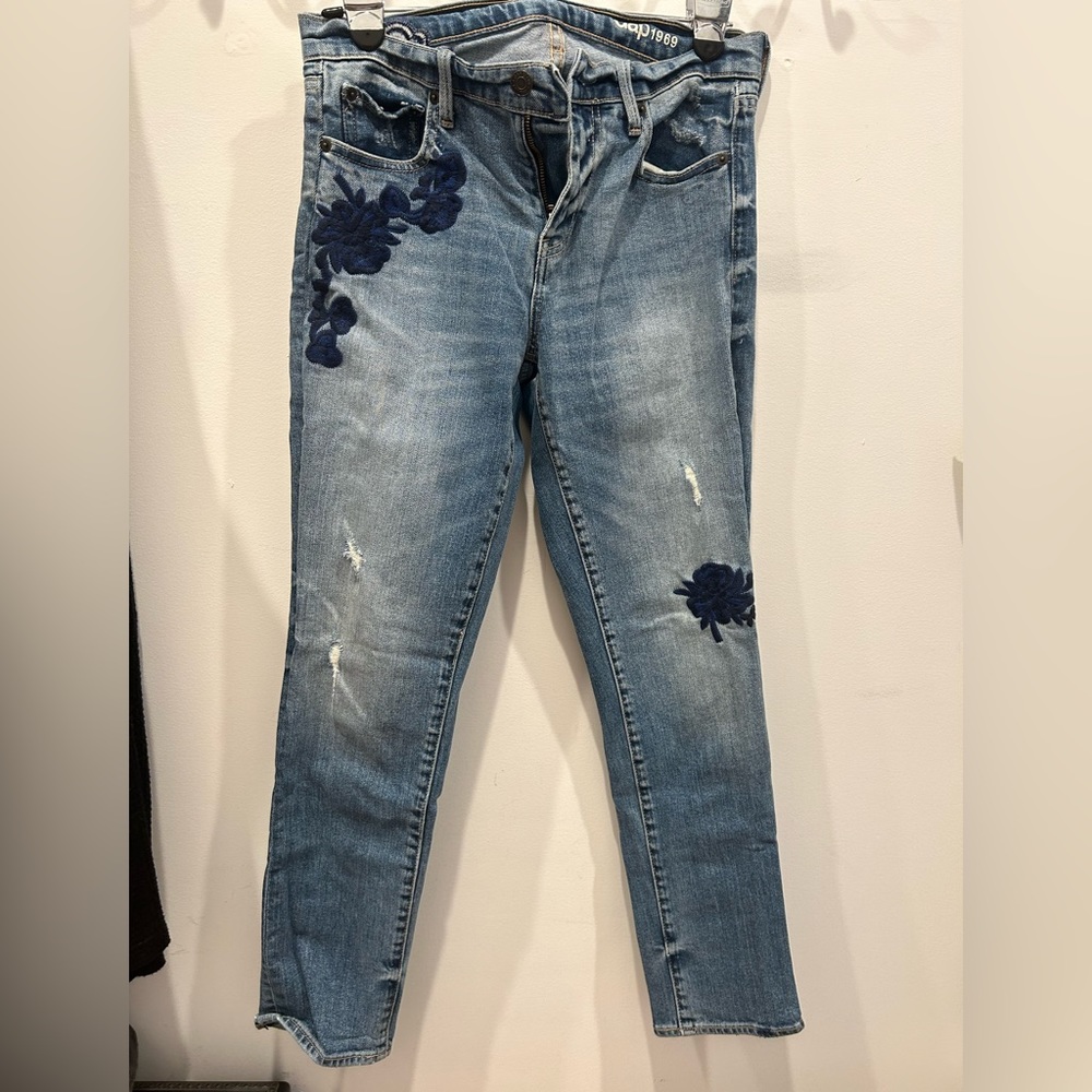 GAP 1969 Embroidered Distressed Jeans